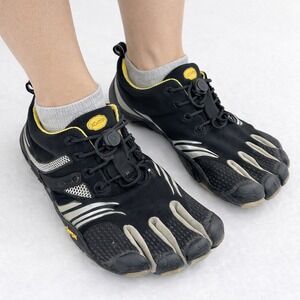 Vibram FiveFingers  Sz Eu 41 Womens 10 Mens 8  Running Trail Fitness Shoes